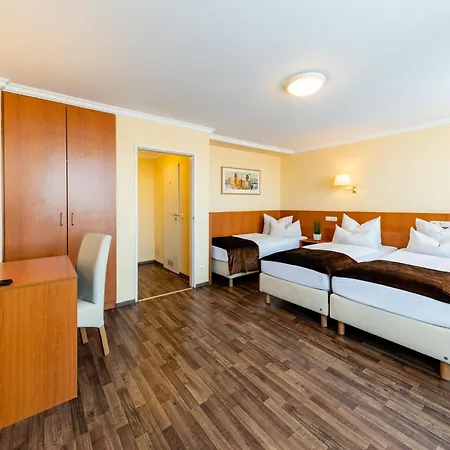 Royal Hotell 3*