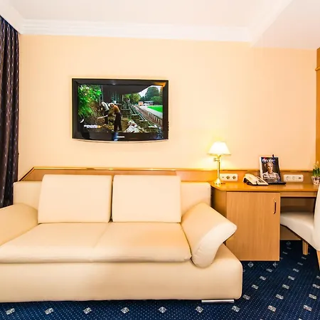 Royal 3* München